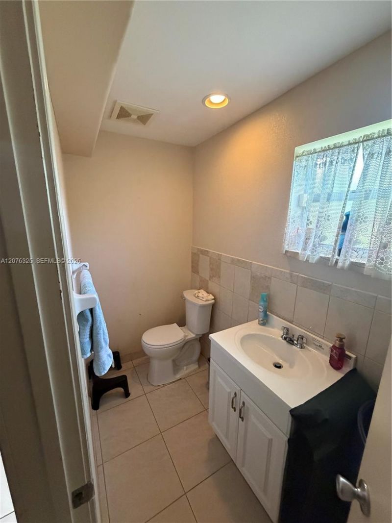 2240 NW 177th Ter , Miami Gardens, FL 33056 Photo
