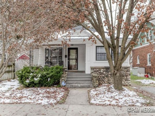 306 Valley Avenue NW, Grand Rapids, MI 49504