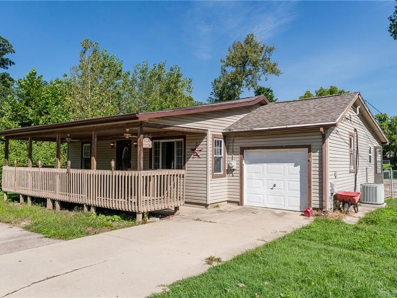 1 Hale Lane, Germantown, OH 45327 Photo 2