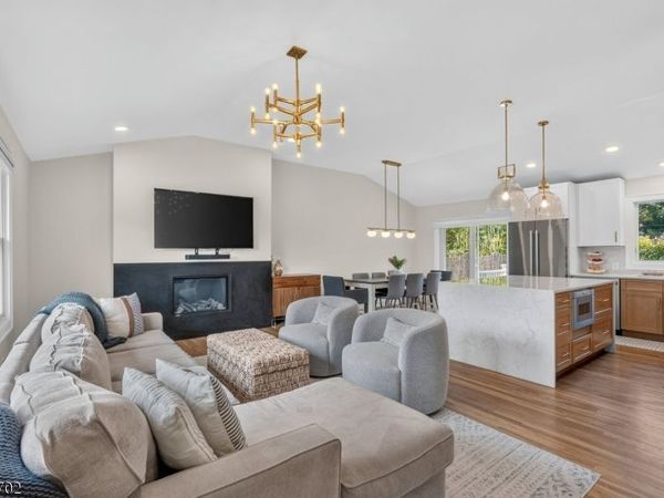 47 Lewis St, Cranford, NJ 07016