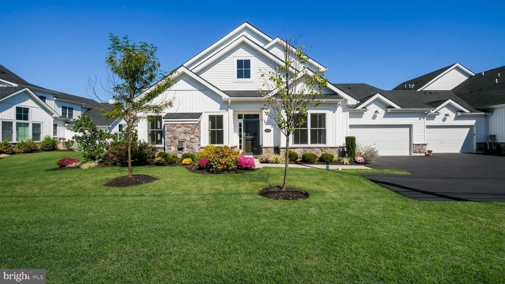 1690 DOBRY ROAD, YARDLEY, PA 19067