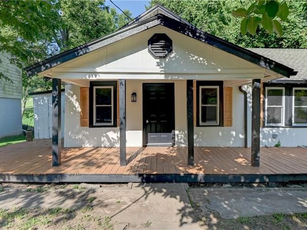 6212 Eugene Field Road, Kansas City, MO 64119