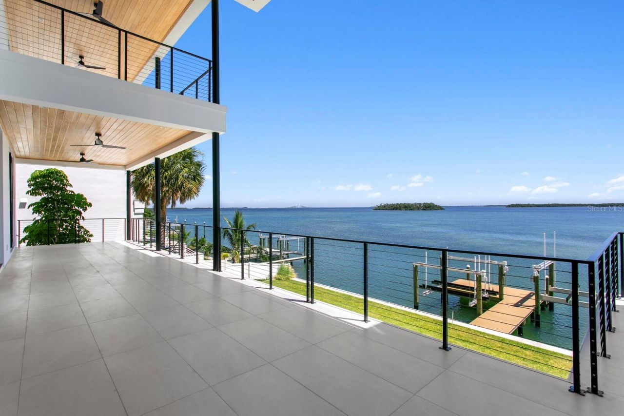 114 Sands Point Drive, Tierra Verde, FL 33715 Photo