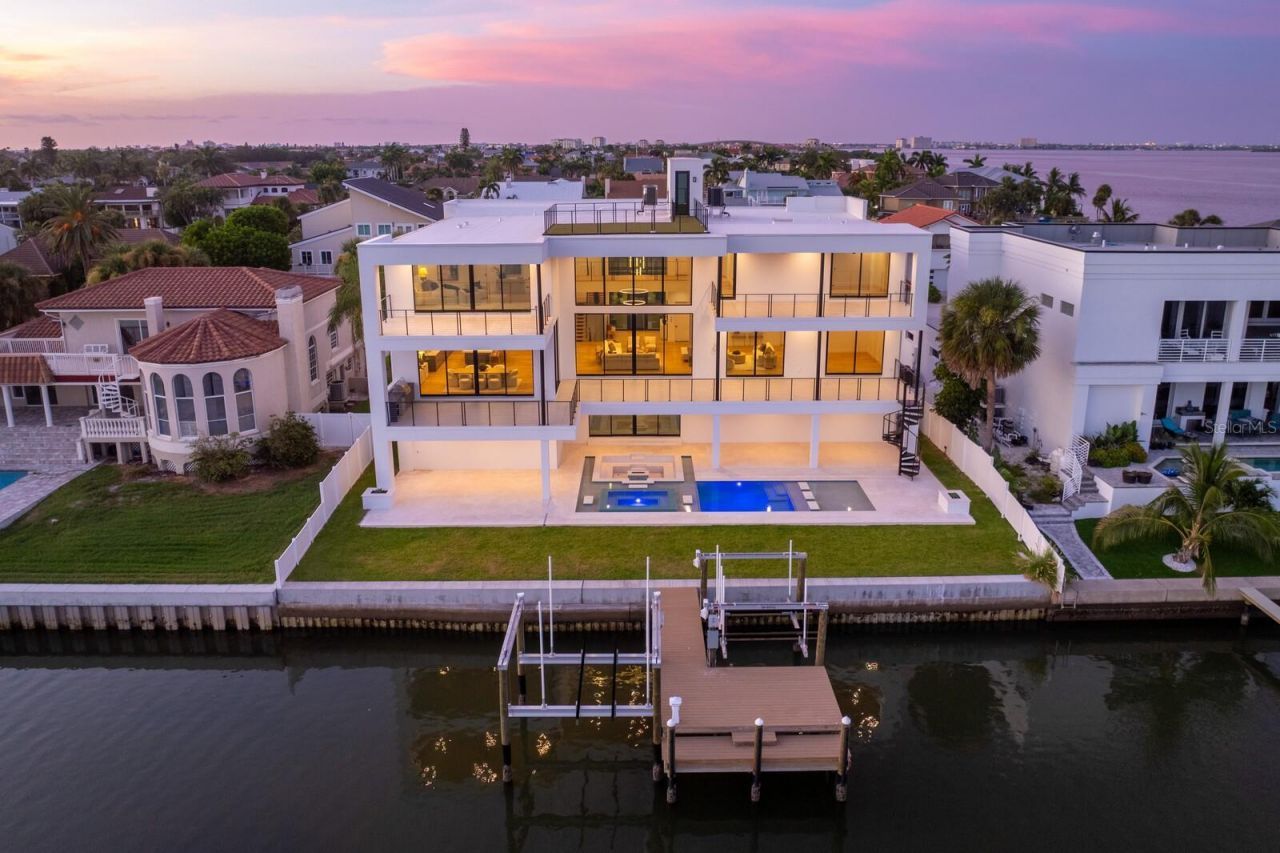 114 Sands Point Drive, Tierra Verde, FL 33715 Photo
