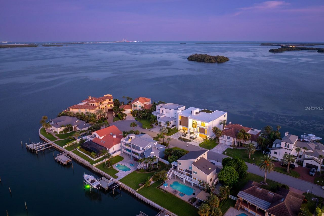 114 Sands Point Drive, Tierra Verde, FL 33715 Photo