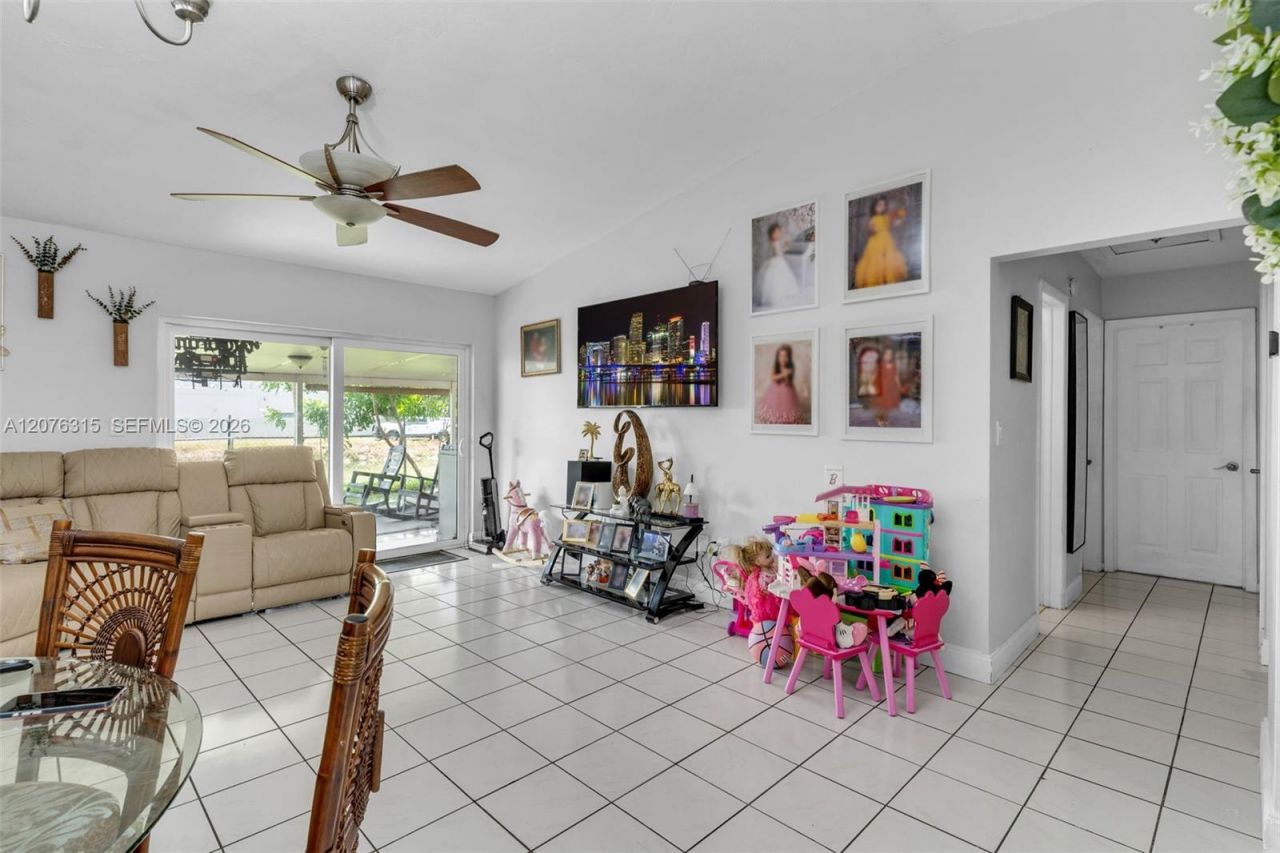 12202 SW 111th Ln, Miami, FL 33186 Photo