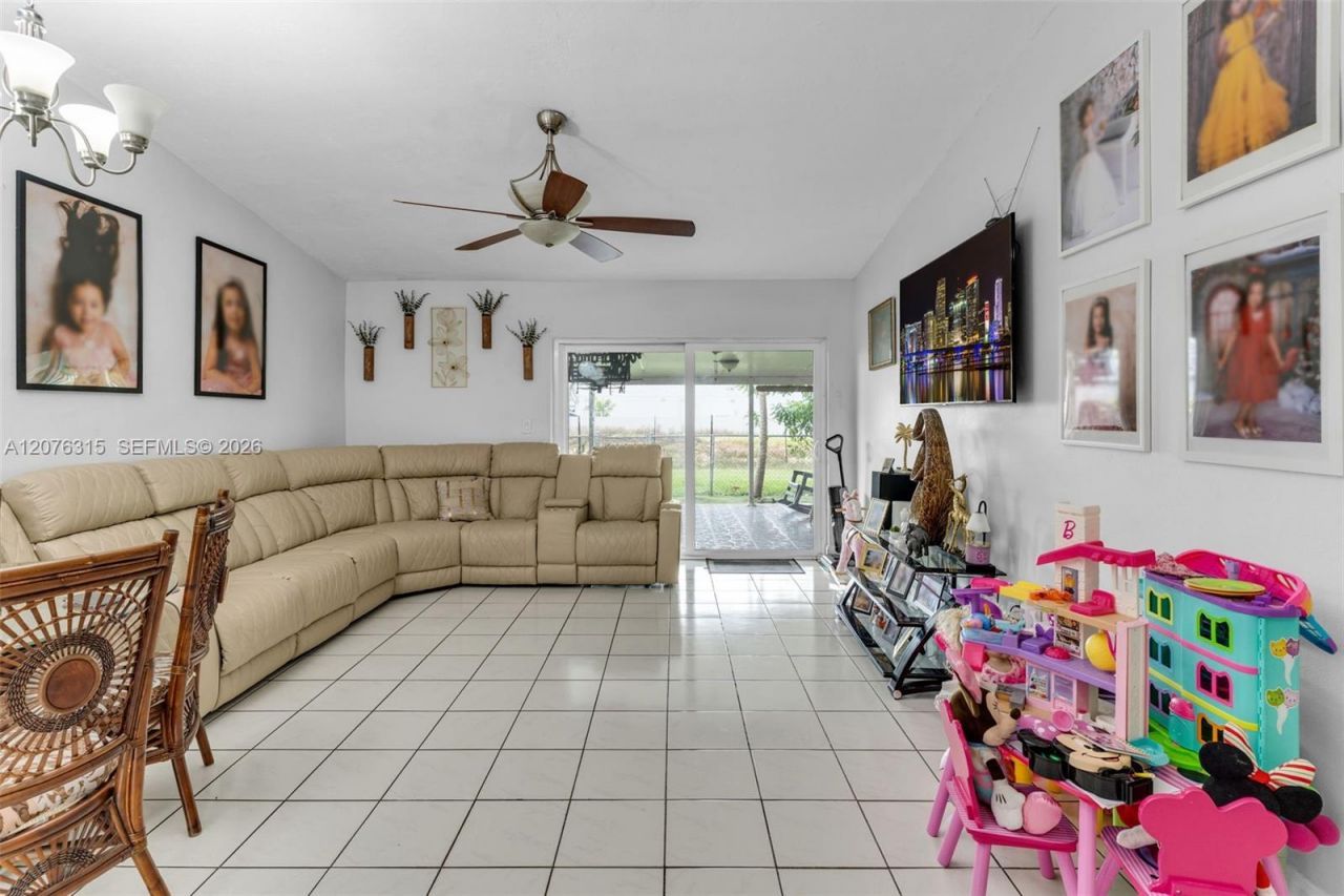 12202 SW 111th Ln, Miami, FL 33186 Photo
