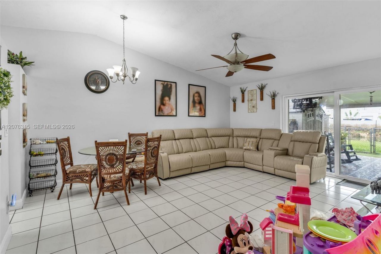 12202 SW 111th Ln, Miami, FL 33186 Photo