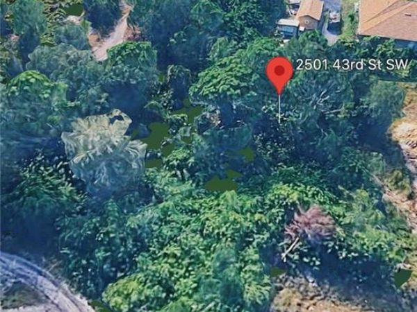 2501 43rd ST SW, LEHIGH ACRES, FL 33976
