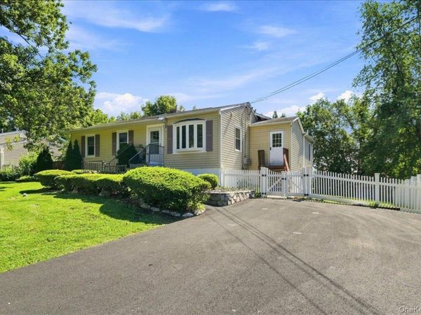 34 Fairfax Road, Fishkill, NY 12524