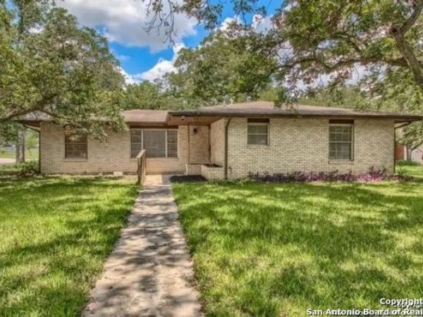 4703 DARLENE DR, San Antonio, TX 78222