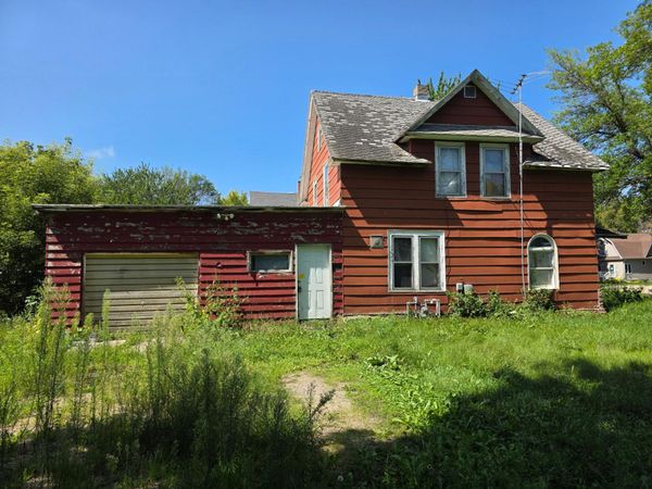 205 Main Street W, Clarks Grove, MN 56016
