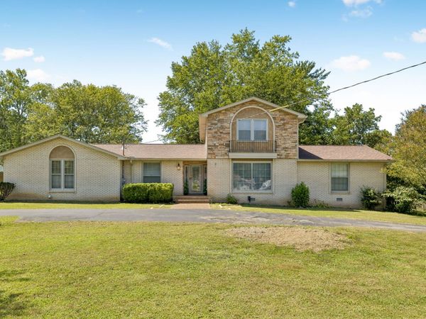 130 Glenn Hill Dr, Hendersonville, TN 37075