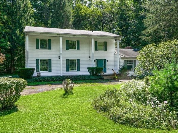 1091 Nina Lane, Akron, OH 44333