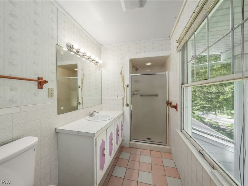 1091 Nina Lane, Akron, OH 44333 Photo 13