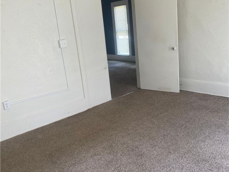3802 Denison Avenue, Unit DOWN, Cleveland, OH 44109 Photo 4