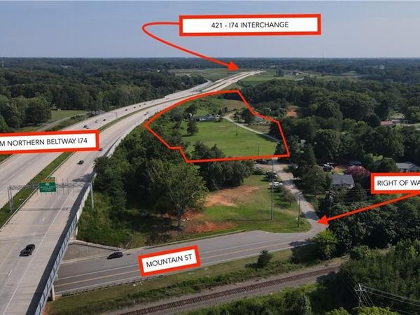 530 Elliott Road , Kernersville, NC 27284