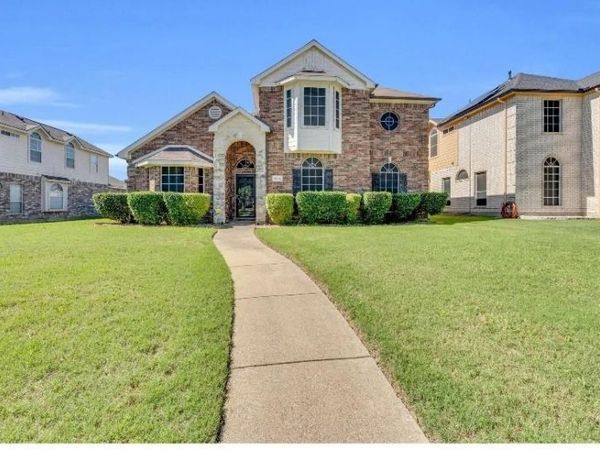 1504 Mountain Laurel Lane, DeSoto, TX 75115