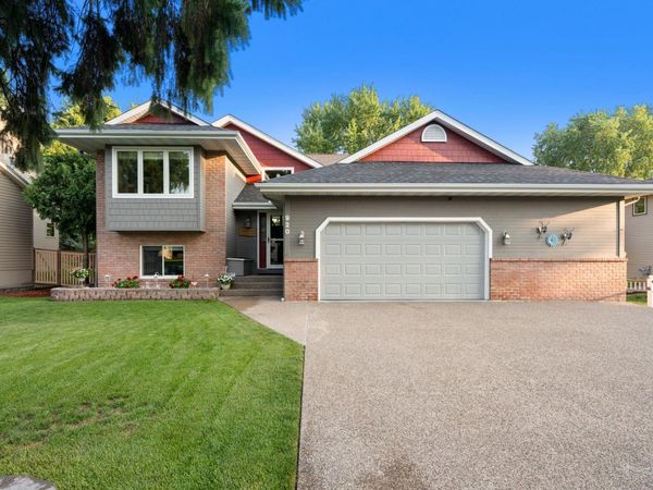 920 100th Lane NE, Blaine, MN 55434