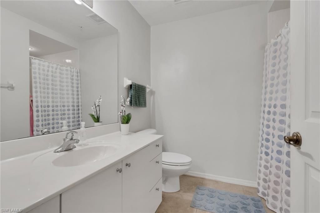4520 Botanical Place Cir , Unit 204, Naples, FL 34112 Photo