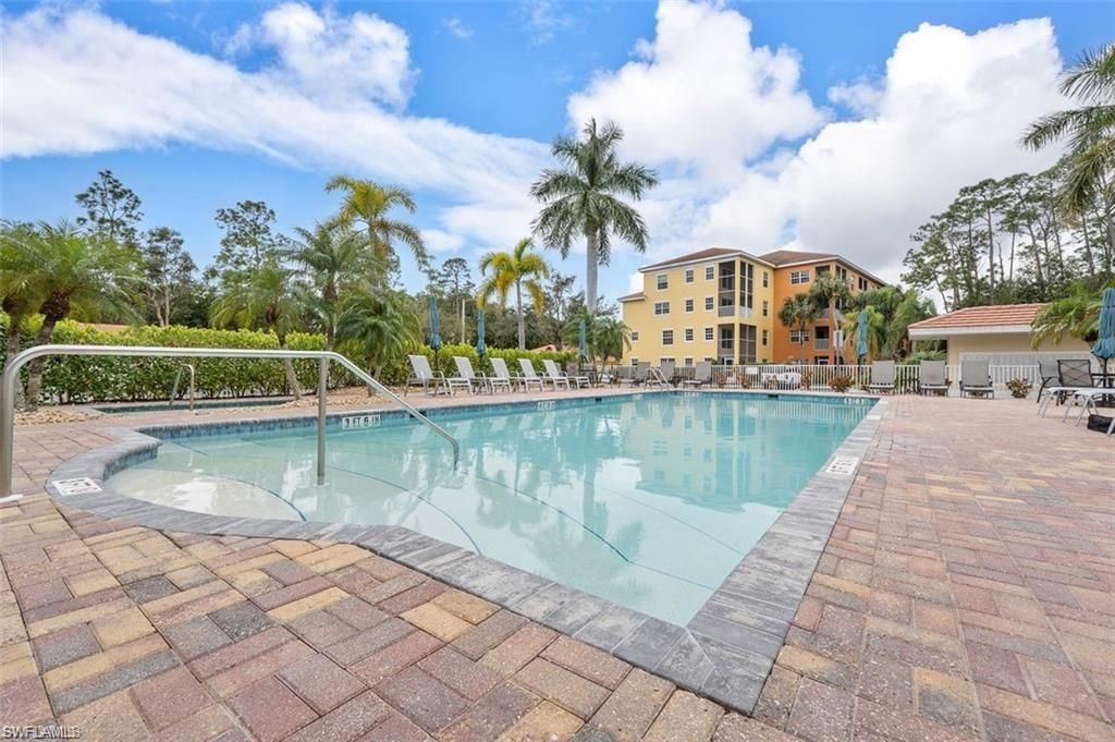 4520 Botanical Place Cir , Unit 204, Naples, FL 34112 Photo