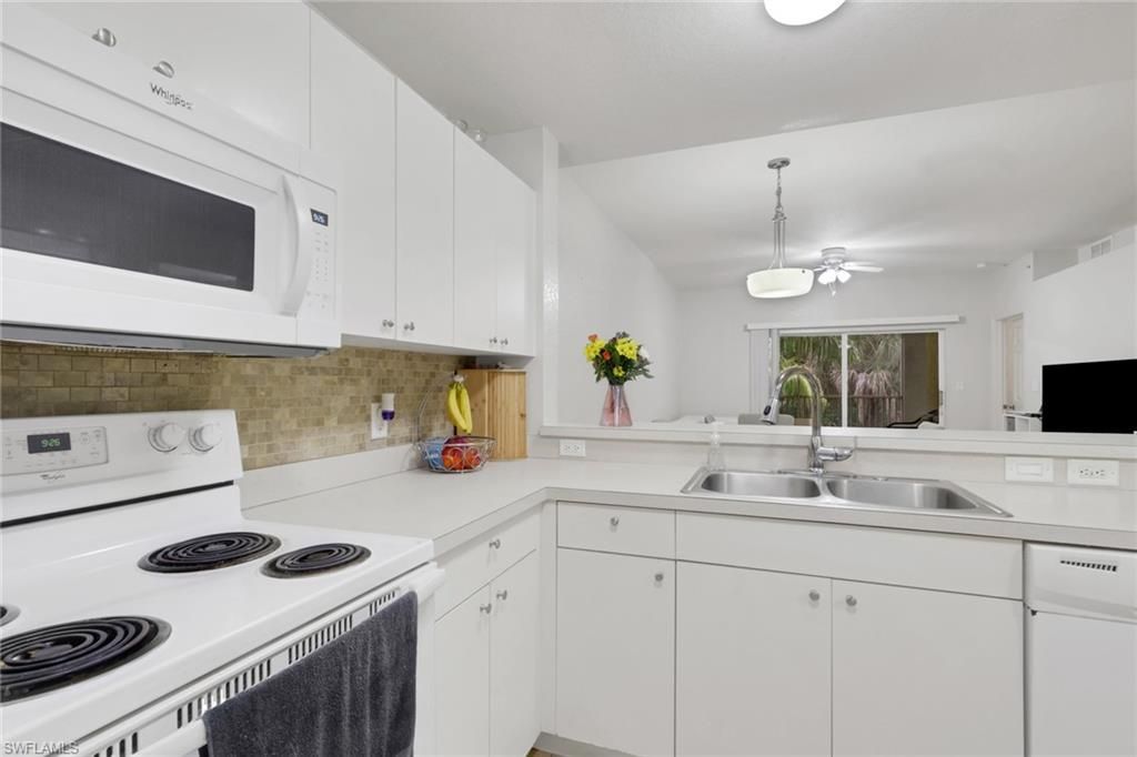 4520 Botanical Place Cir , Unit 204, Naples, FL 34112 Photo