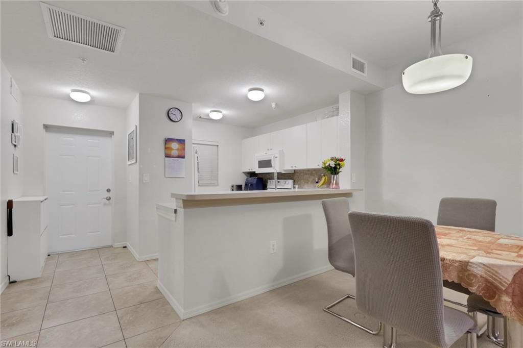 4520 Botanical Place Cir , Unit 204, Naples, FL 34112 Photo