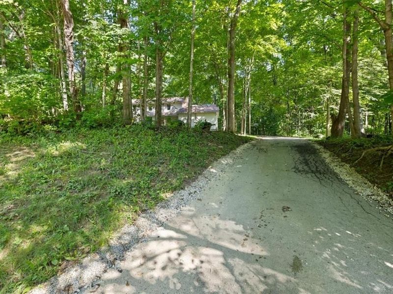 678 Winding Ridge Lane, Sidney, OH 45365 Photo 4