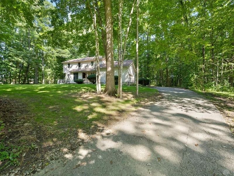 678 Winding Ridge Lane, Sidney, OH 45365 Photo 5