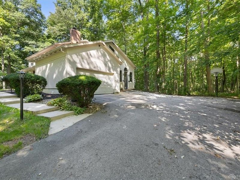 678 Winding Ridge Lane, Sidney, OH 45365 Photo 9