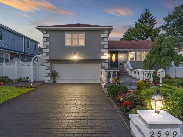 2599 Orr Street, Merrick, NY 11566