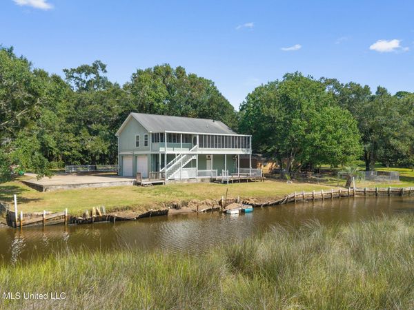 2119 E Simmons Bayou Drive, Ocean Springs, MS 39564