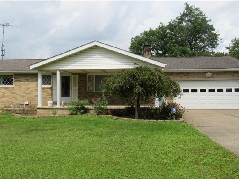 6841 Navarre Road SW, Massillon, OH 44646 Photo 1