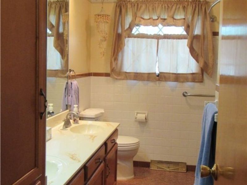 6841 Navarre Road SW, Massillon, OH 44646 Photo 14