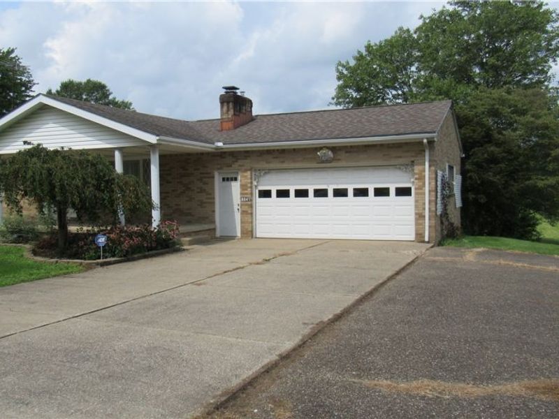 6841 Navarre Road SW, Massillon, OH 44646 Photo 2
