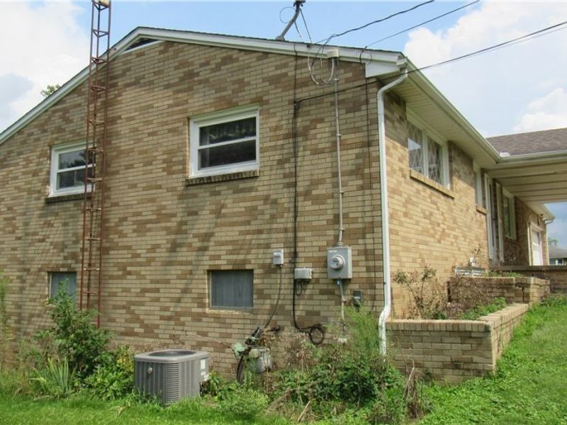 6841 Navarre Road SW, Massillon, OH 44646 Photo 3