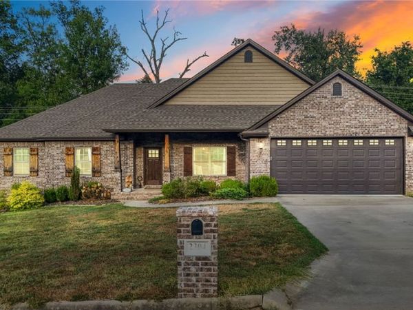 2304 Vail Drive , Van Buren, AR 72956