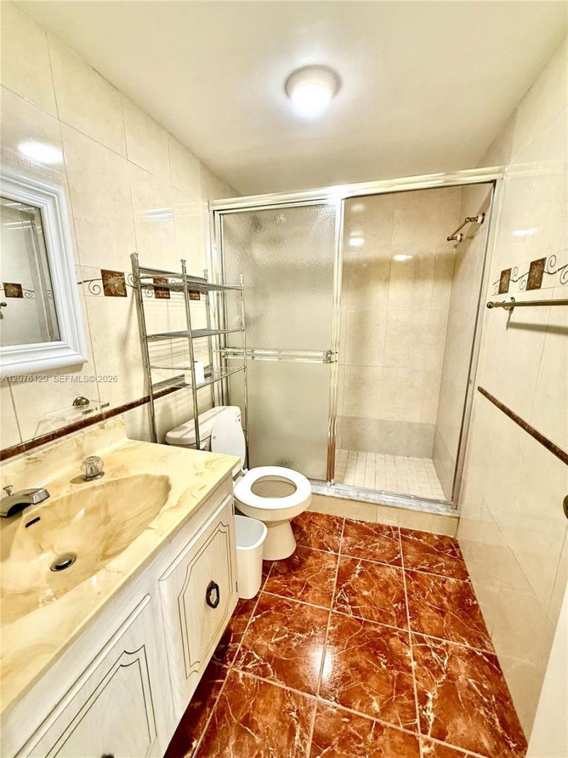 1833 S Ocean Dr , Unit 210, Hallandale Beach, FL 33009 Photo