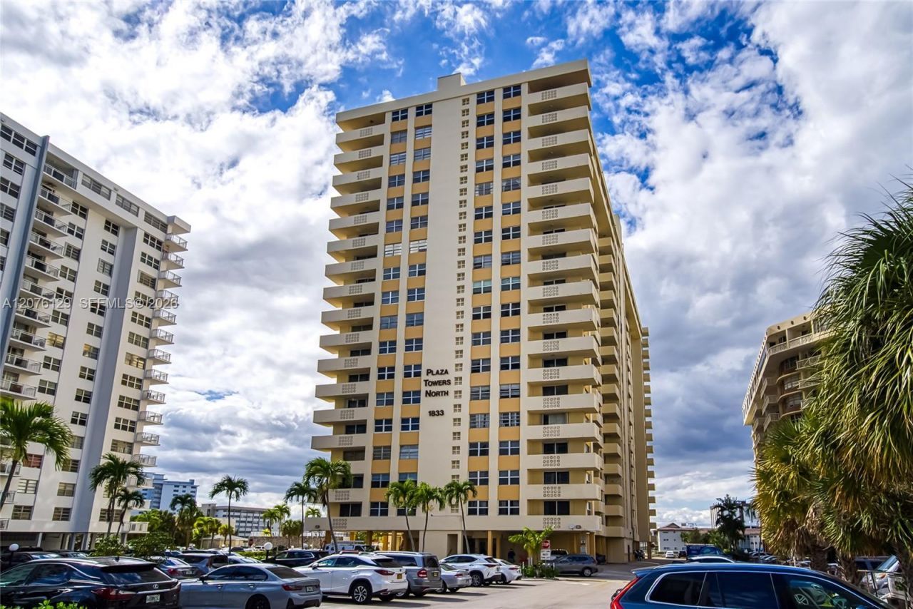 1833 S Ocean Dr , Unit 210, Hallandale Beach, FL 33009 Photo