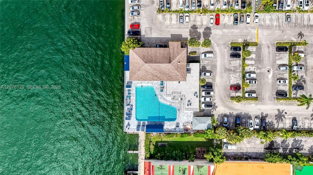 1833 S Ocean Dr , Unit 210, Hallandale Beach, FL 33009 Photo