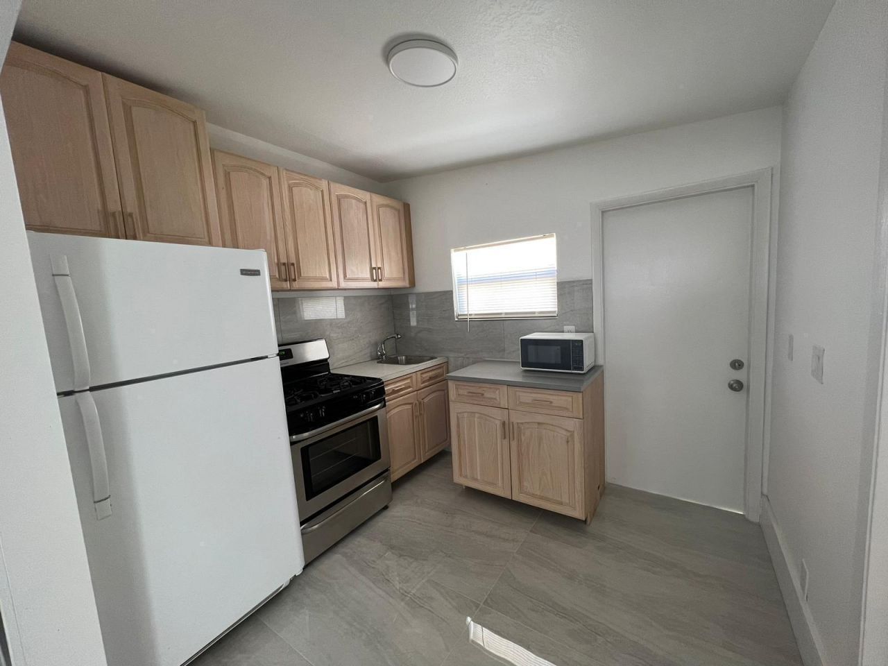4040 NE 12th Terrace, Pompano Beach, FL 33064 Photo