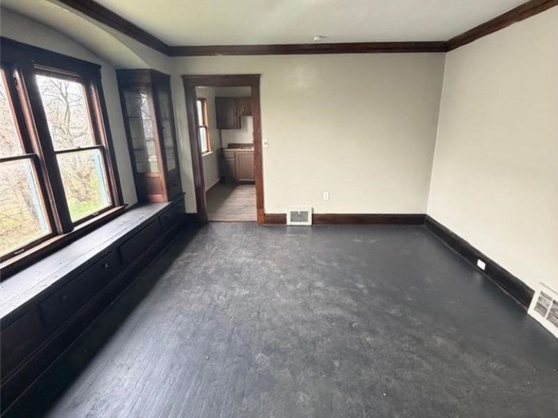 9529 Mount Auburn Avenue, Unit UP, Cleveland, OH 44104 Photo 11