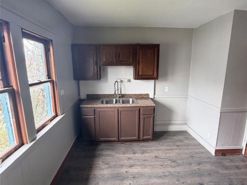 9529 Mount Auburn Avenue, Unit UP, Cleveland, OH 44104 Photo 15