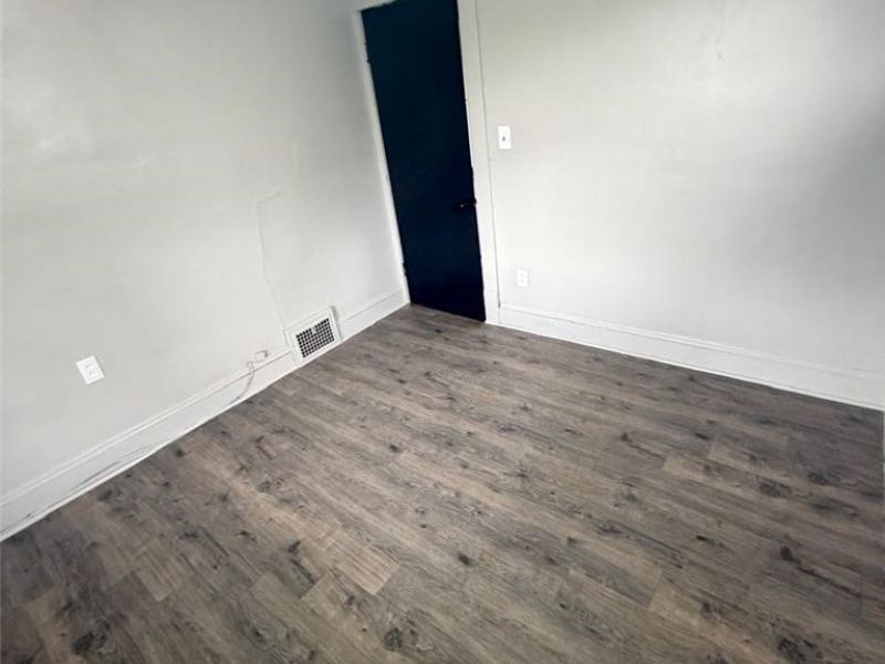9529 Mount Auburn Avenue, Unit UP, Cleveland, OH 44104 Photo 3