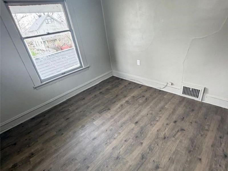 9529 Mount Auburn Avenue, Unit UP, Cleveland, OH 44104 Photo 4