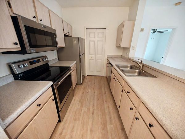 5471 VINELAND ROAD , Unit 7308, ORLANDO, FL 32811