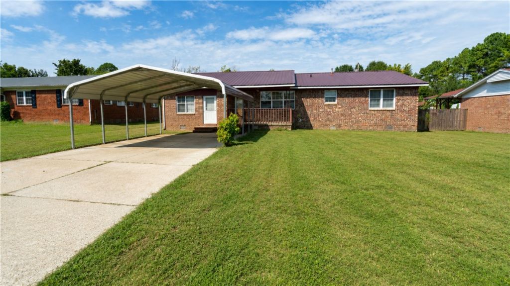 1002 Sunshine Avenue, Green Forest, AR 72638 Main Photo
