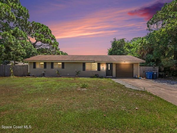 953 Cherokee Road SE , Palm Bay, FL 32909