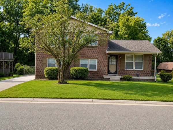 3024 Sunnyview Dr, Nashville, TN 37218