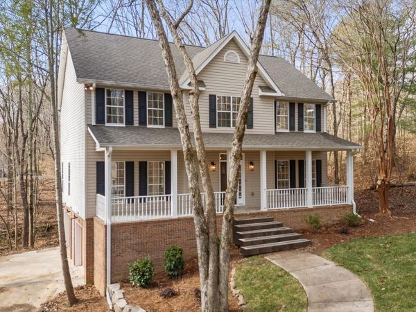 4715 Creek Point Lane , Signal Mountain, TN 37377